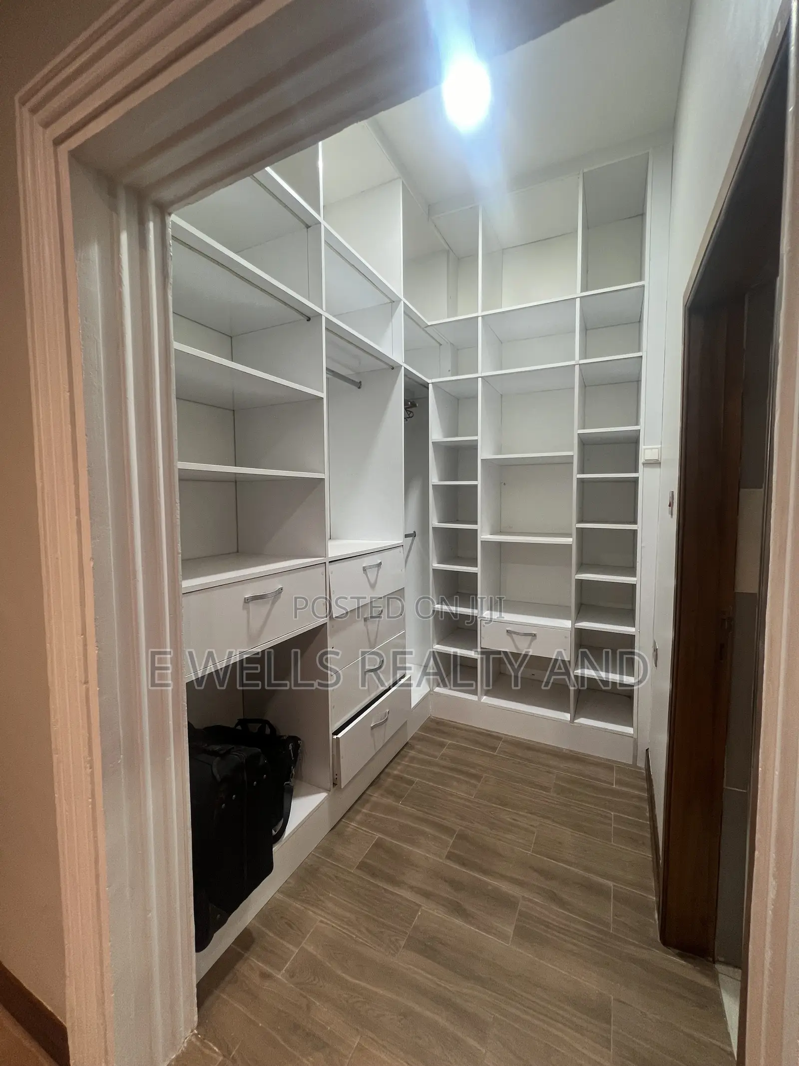 Furnished 4bdrm House in Atomic Hills Estate, Melcom for rent