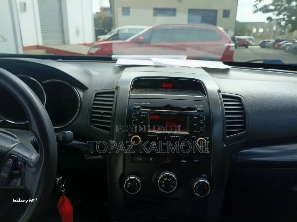 Kia Sorento 2012 Black