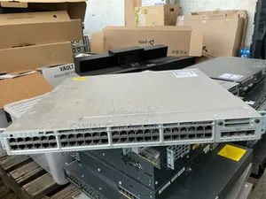 Cisco Catalyst C3850-48t-S .48port Gigabit Switch+ 2x10GB +2x1gb Sfp.