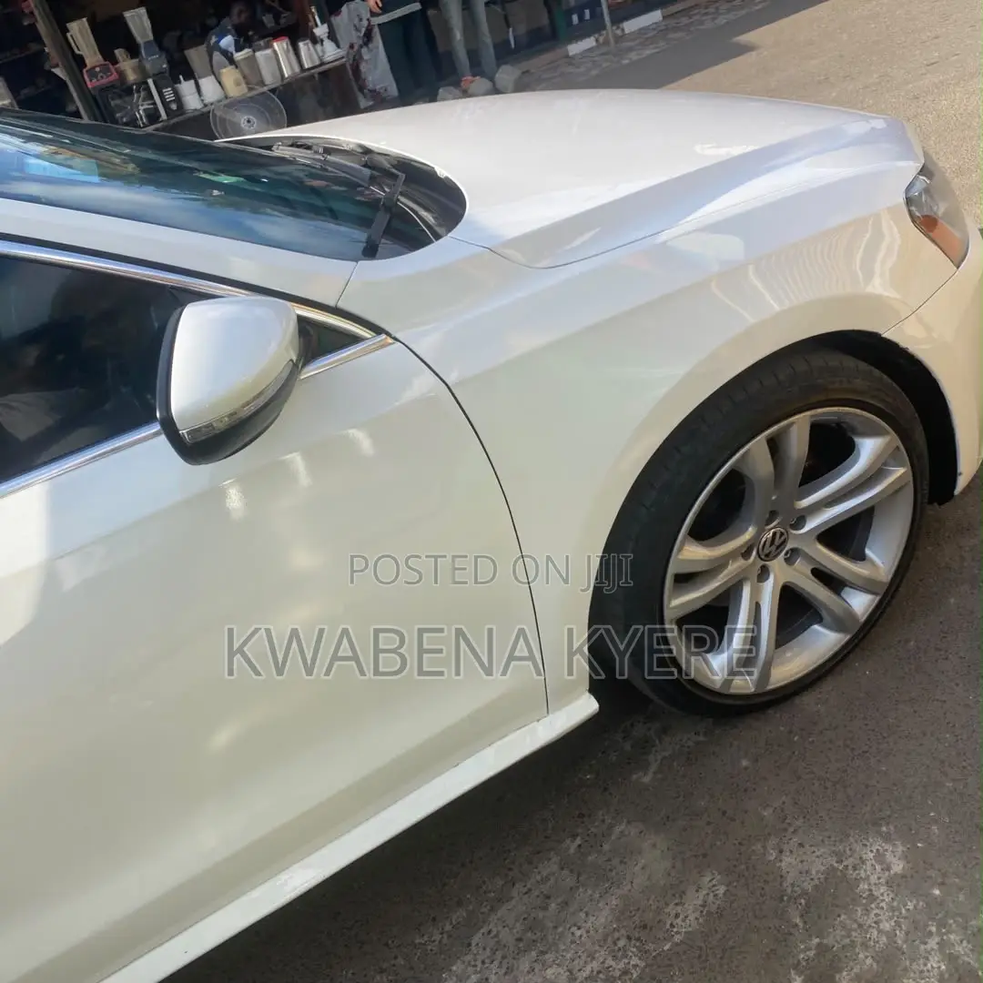 Volkswagen Passat SE 2013 White