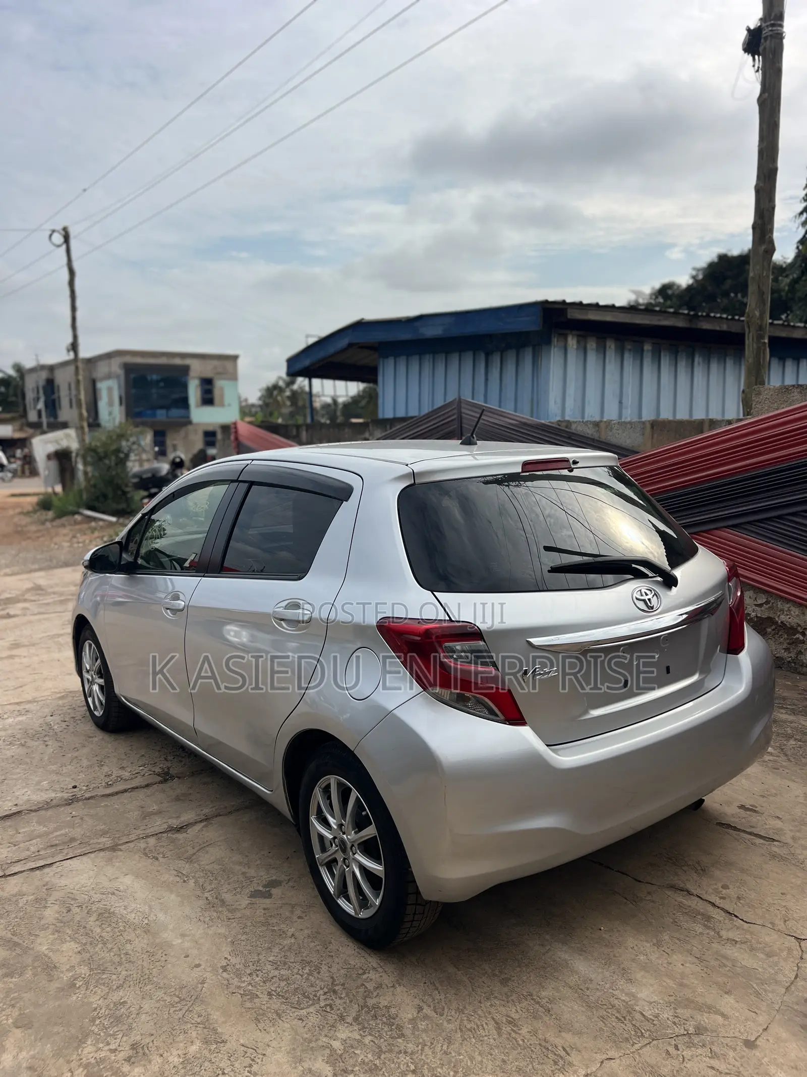 Toyota Vitz 1.3 AWD 3dr 2015 Silver