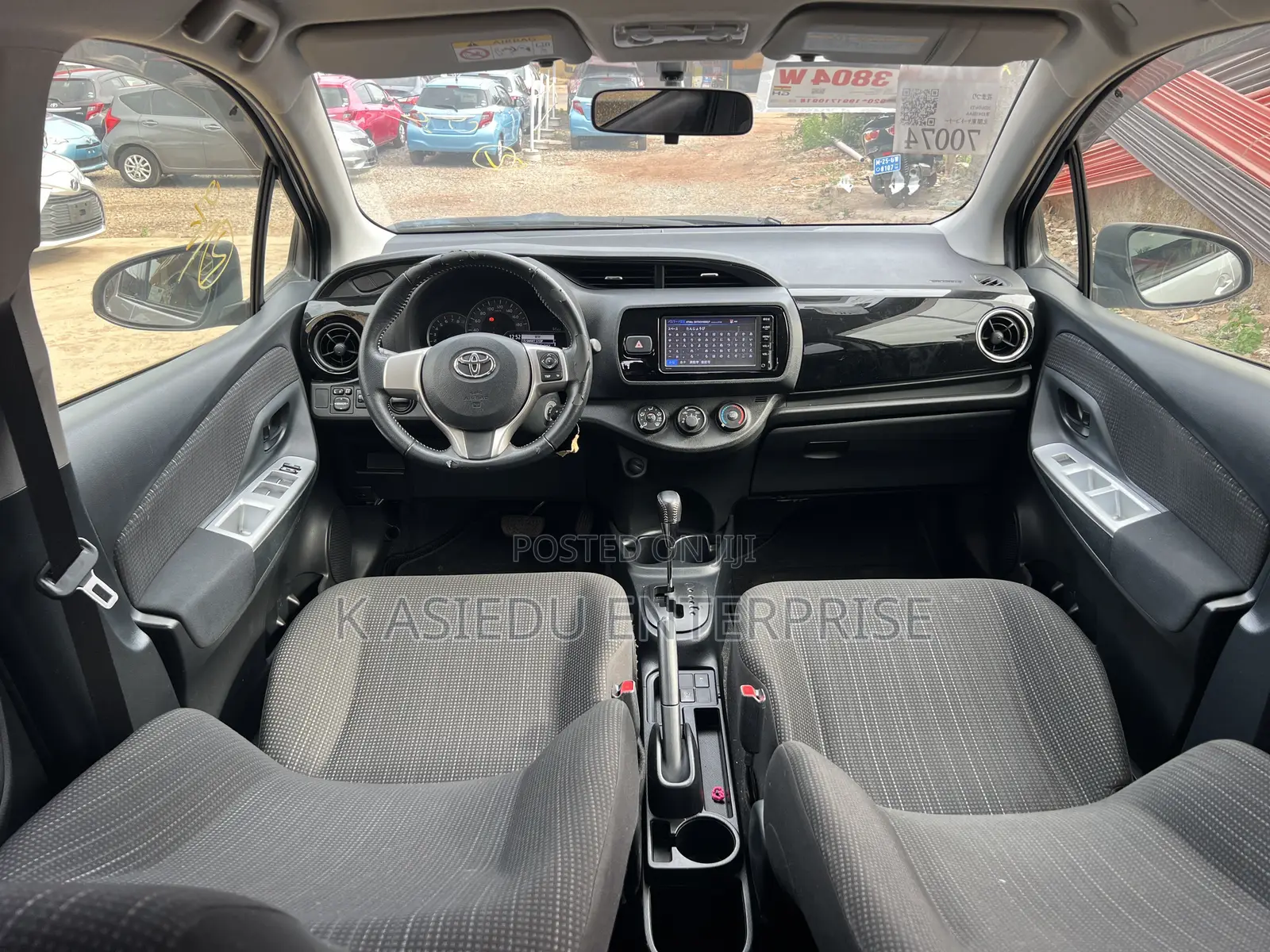 Toyota Vitz 1.3 AWD 3dr 2015 Silver