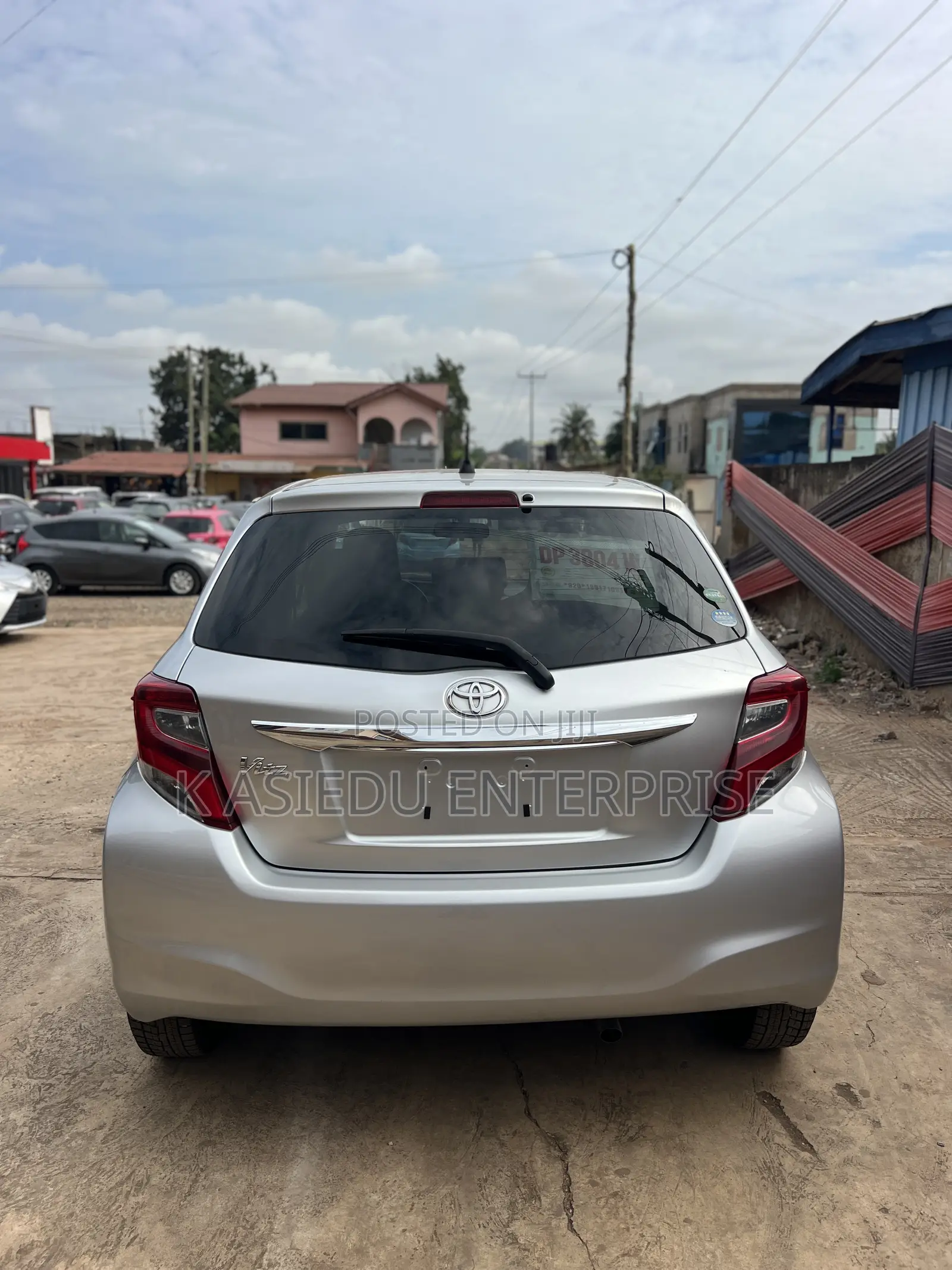 Toyota Vitz 1.3 AWD 3dr 2015 Silver