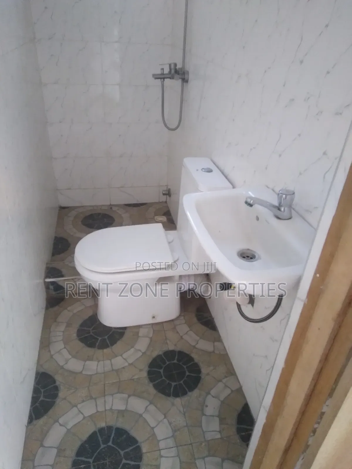 2bdrm Apartment in Ofankor for rent