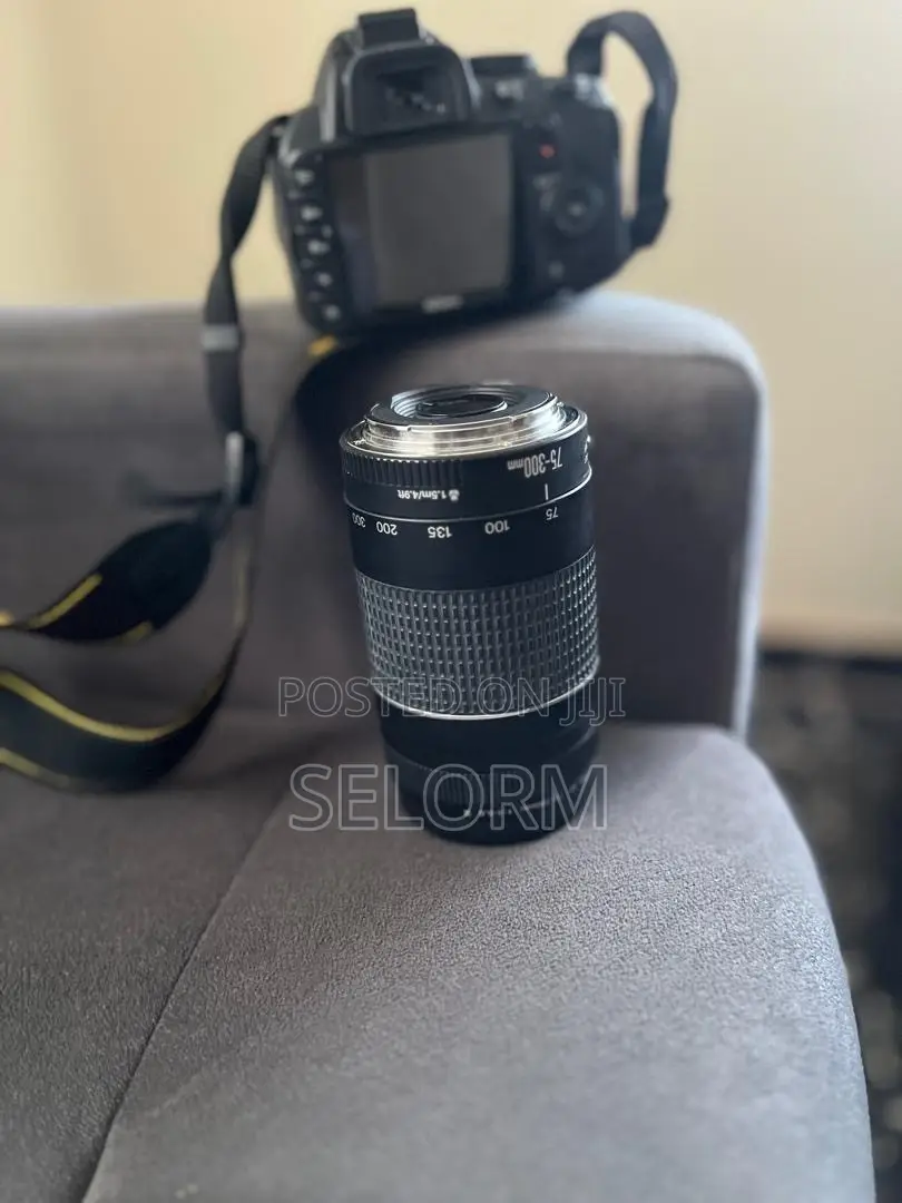 Nikon D3100 for Sale