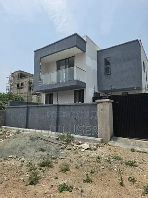 4bdrm House in Close To Hfc, Baatsona Total for sale