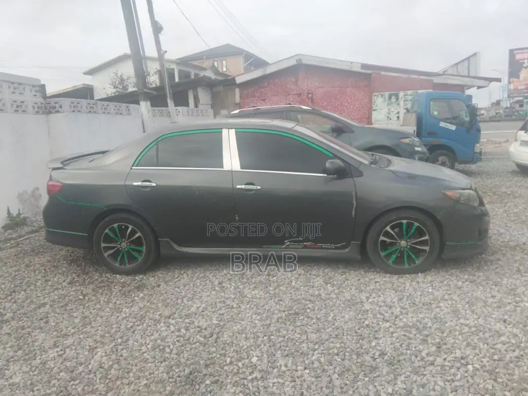 Toyota Corolla S 4dr Sedan (1.8L 4cyl 4A) 2010 Gray