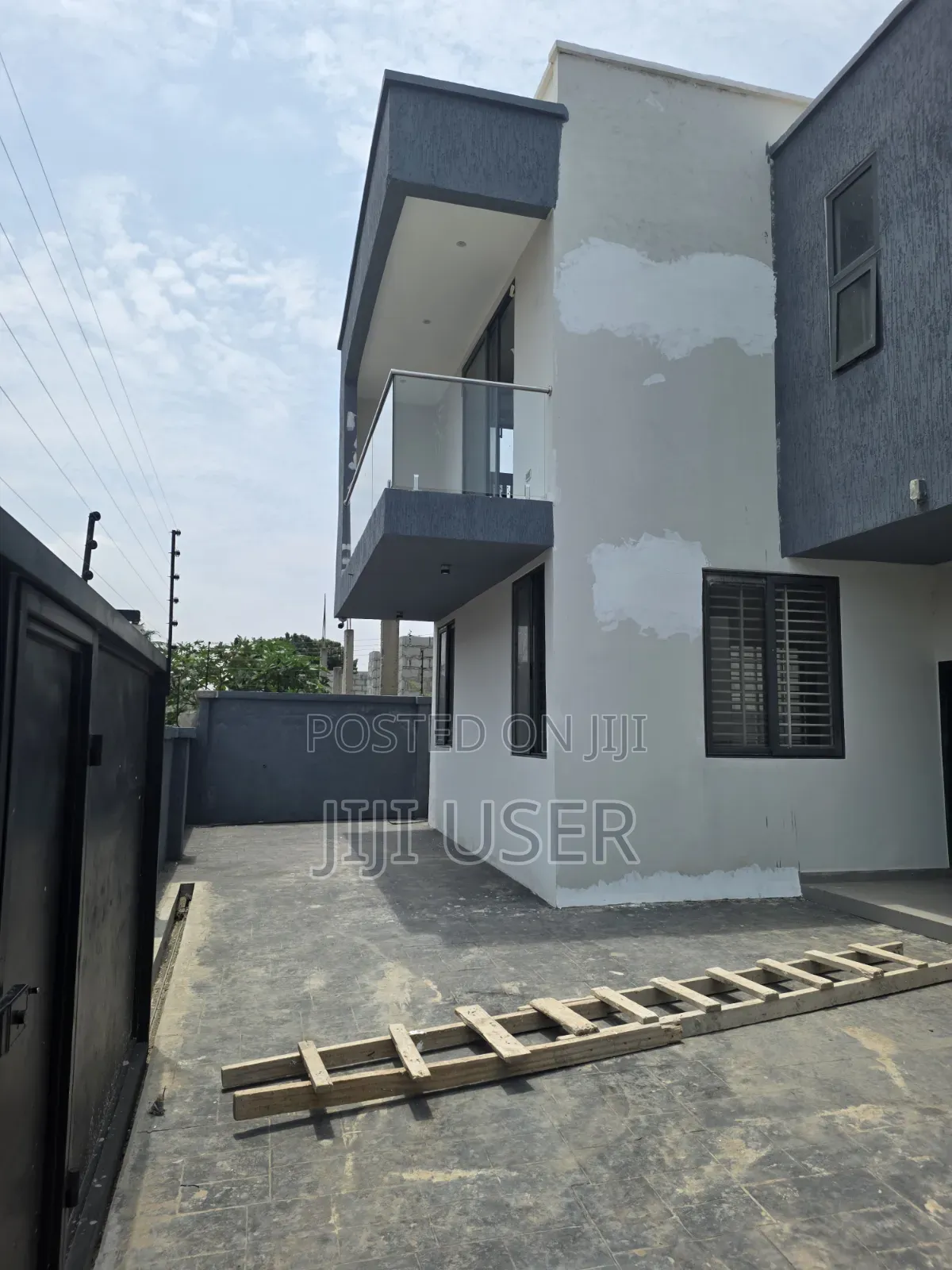 4bdrm House in Close To Hfc, Baatsona Total for sale