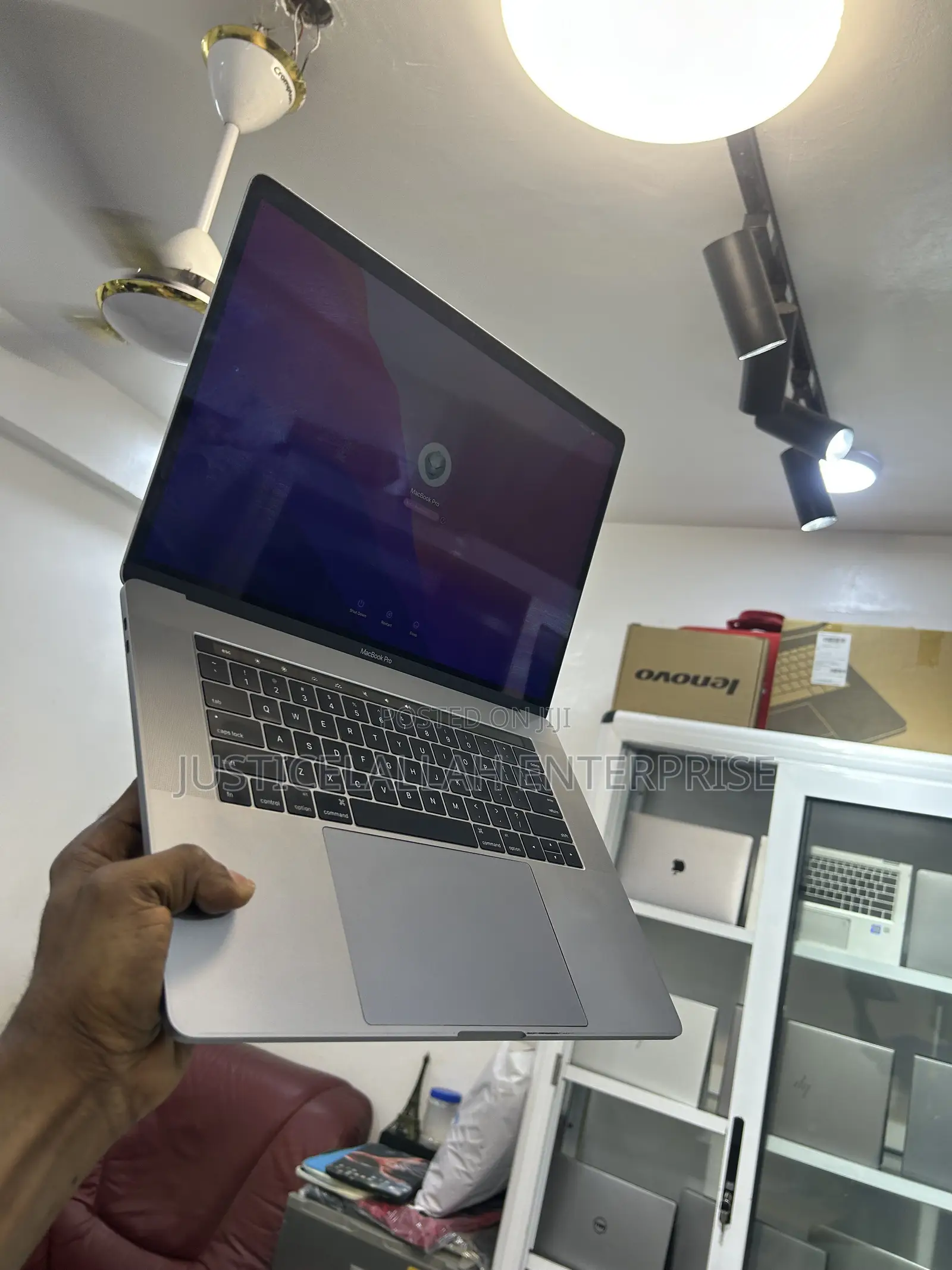 Laptop Apple MacBook 2016 16GB Intel Core i7 SSD 1T