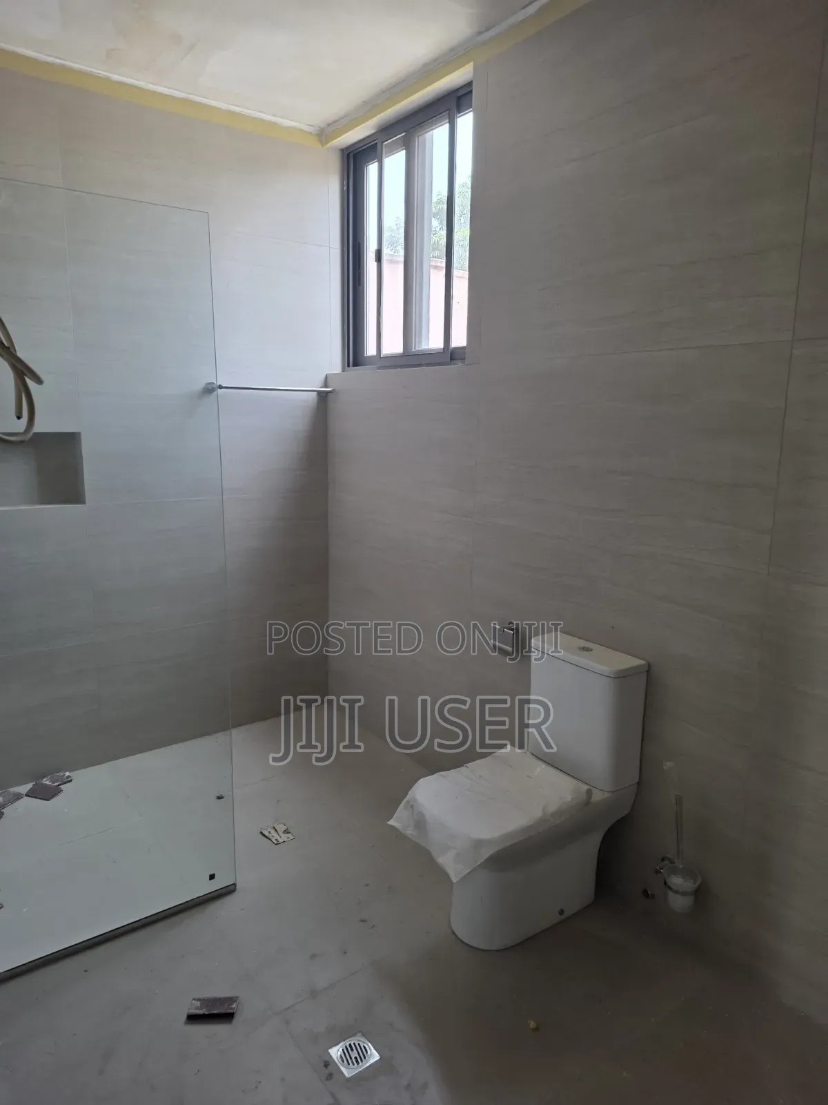 4bdrm House in Close To Hfc, Baatsona Total for sale