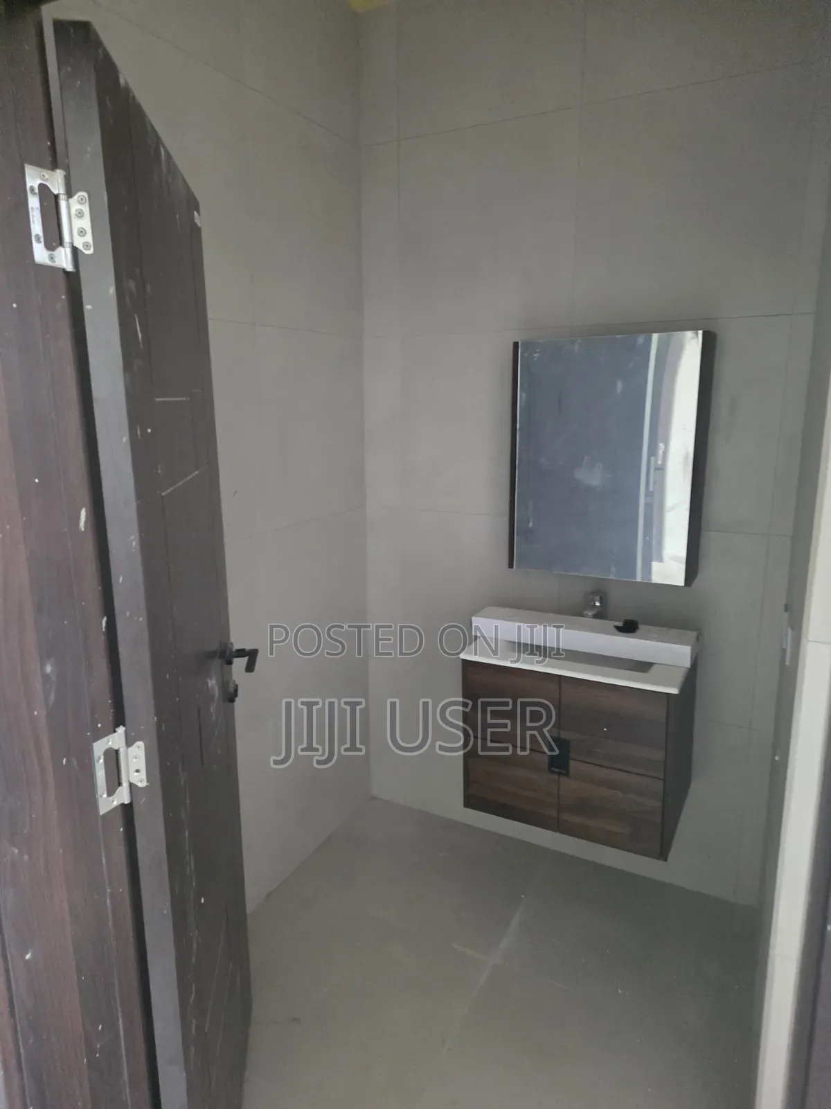 4bdrm House in Close To Hfc, Baatsona Total for sale