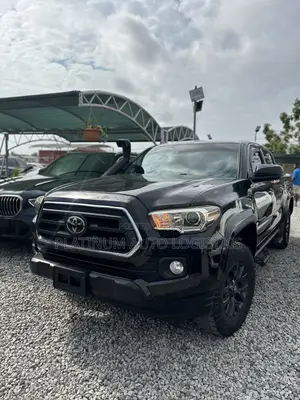 Toyota Tacoma 2022 Black