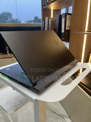 Laptop Asus ROG Zephyrus G16 16GB Intel Core i9 SSD 1T