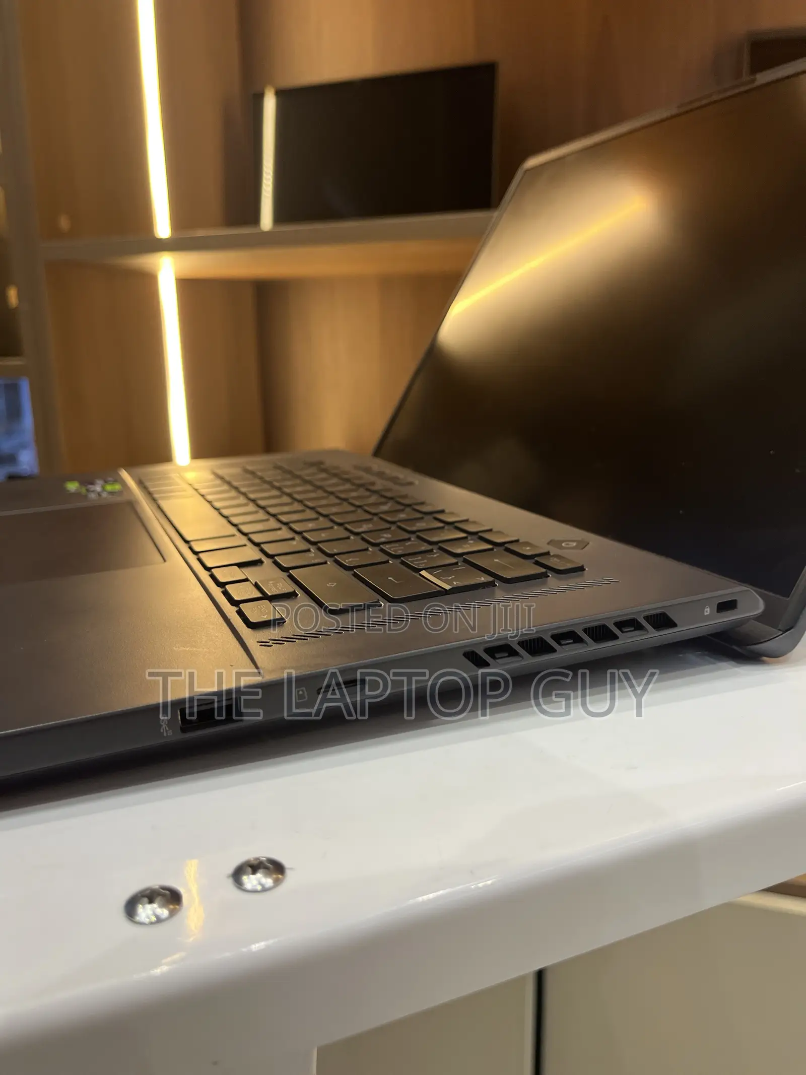 Laptop Asus ROG Zephyrus G16 16GB Intel Core i9 SSD 1T