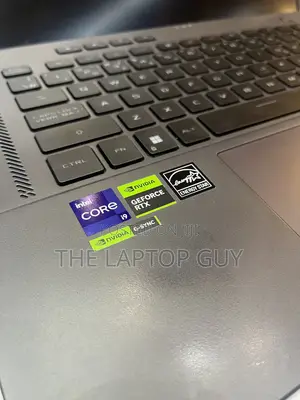 Laptop Asus ROG Zephyrus G16 16GB Intel Core i9 SSD 1T