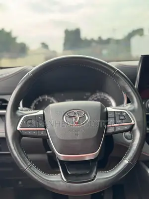 Toyota Highlander XSE AWD 2023 Black