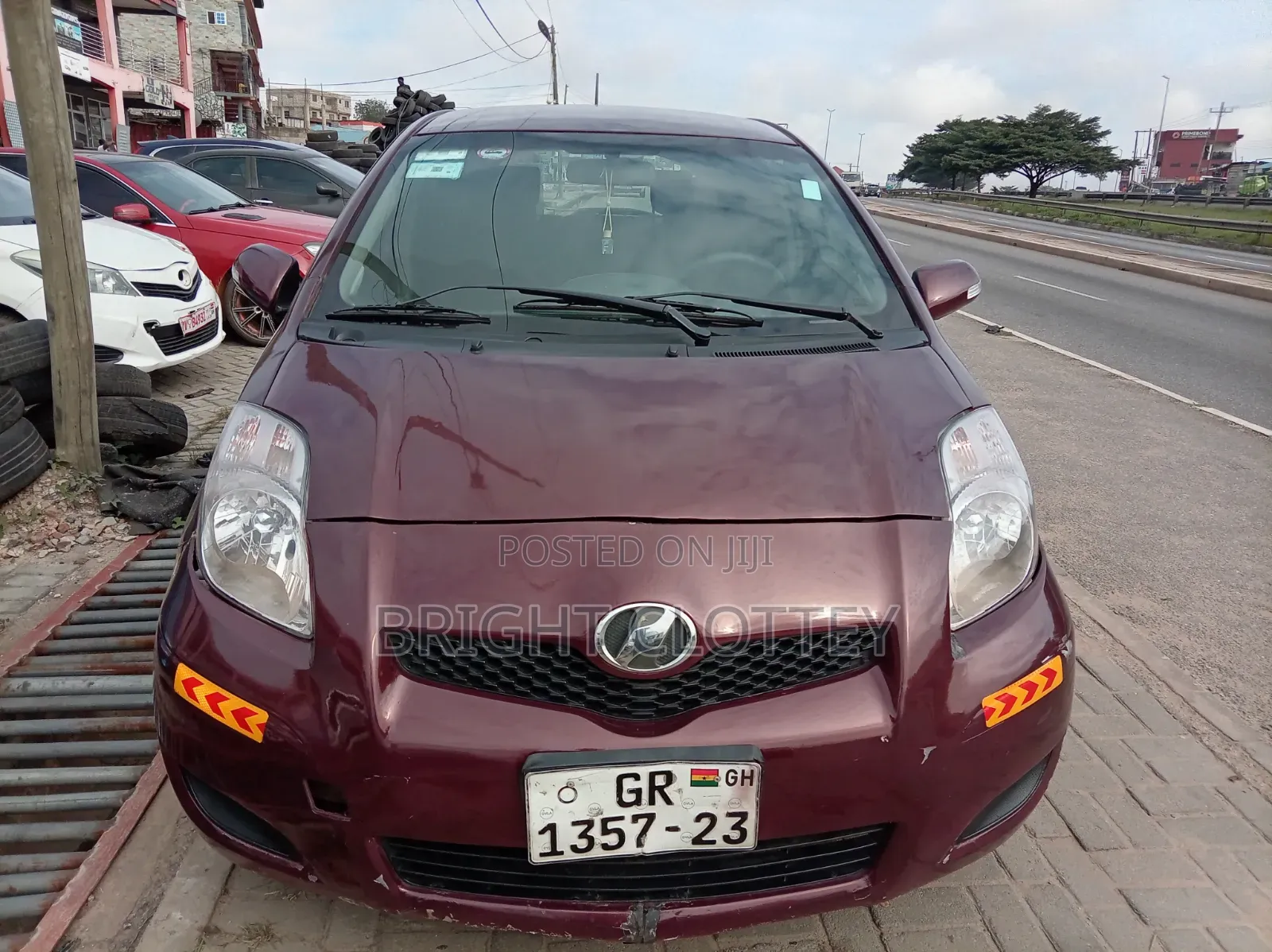 Toyota Vitz 2010 Brown