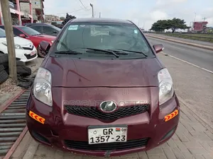 Toyota Vitz 2010 Brown