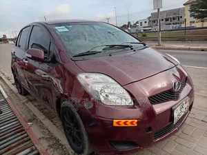 Toyota Vitz 2010 Brown
