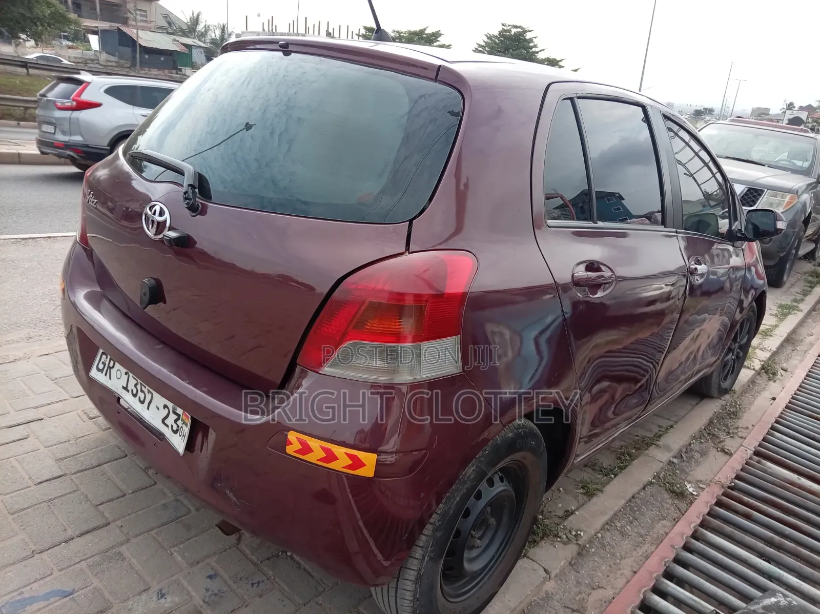 Toyota Vitz 2010 Brown