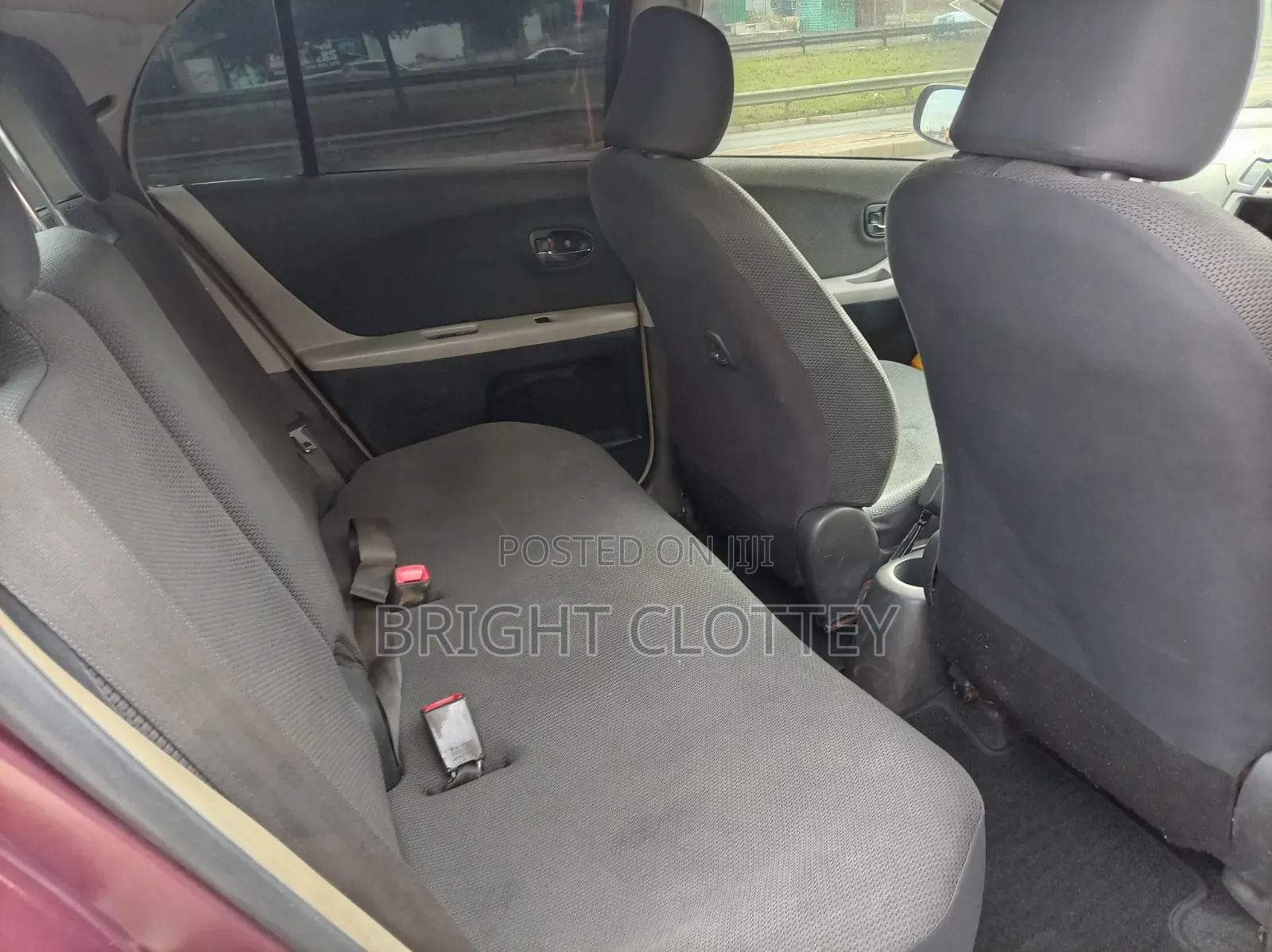 Toyota Vitz 2010 Brown