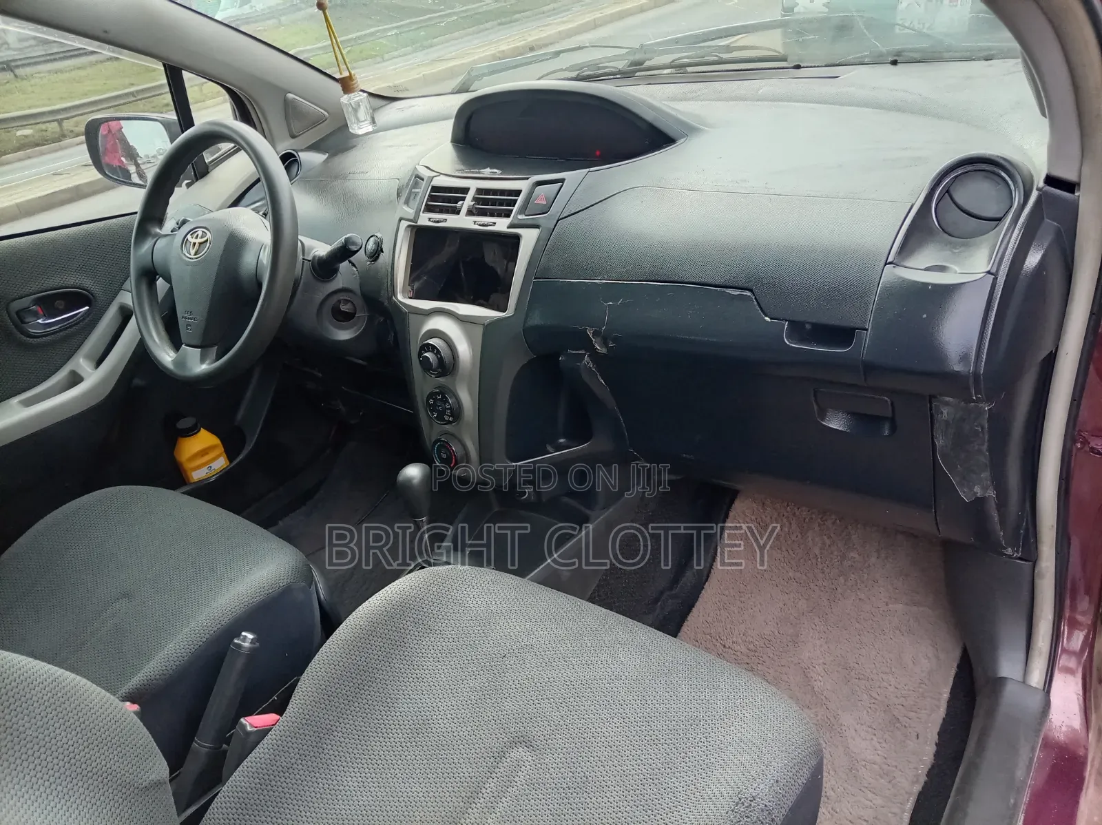Toyota Vitz 2010 Brown