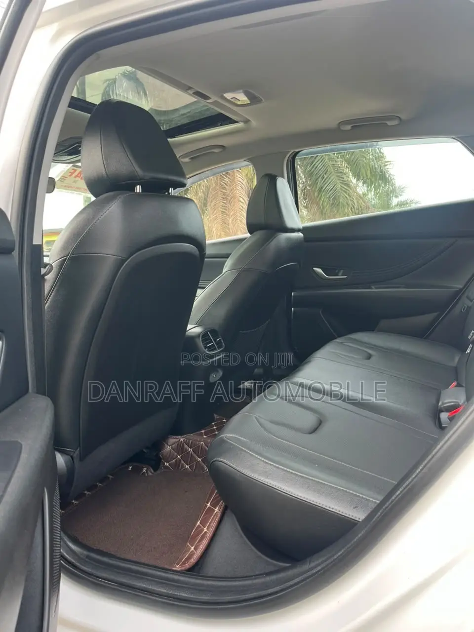 Hyundai Elantra SE IVT 2025 White