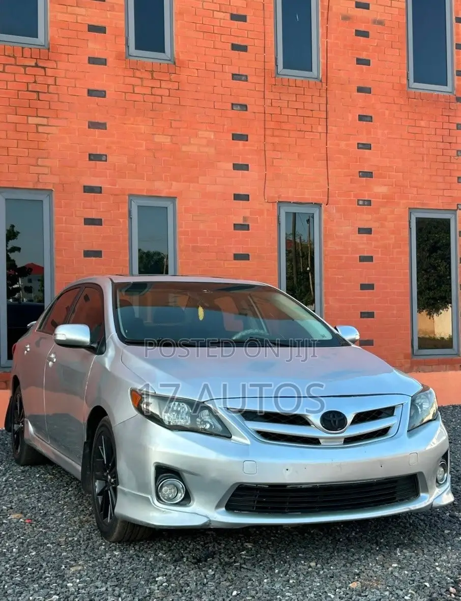 Toyota Corolla S 4dr Sedan (1.8L 4cyl 4A) 2012 Silver