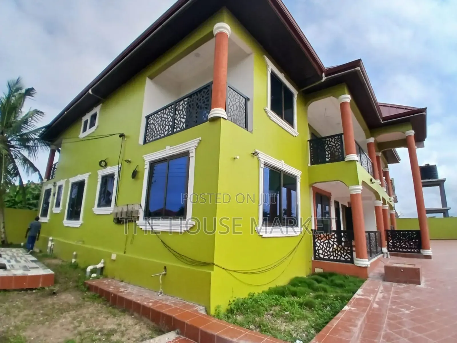 2bdrm Block of Flats in Funko, Tarkwa Nsuaem for rent