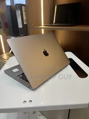 Laptop Apple MacBook Pro 2020 M1 16GB Apple M1 SSD 512GB