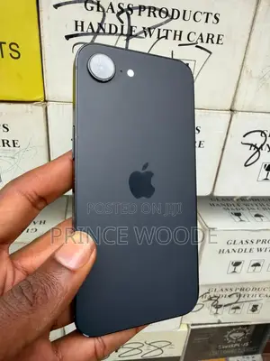 Apple iPhone 16e 128 GB Black