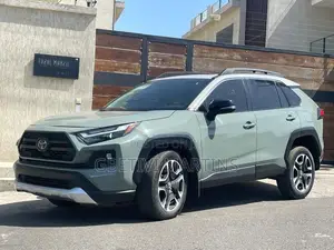 Toyota RAV4 2023 Gray