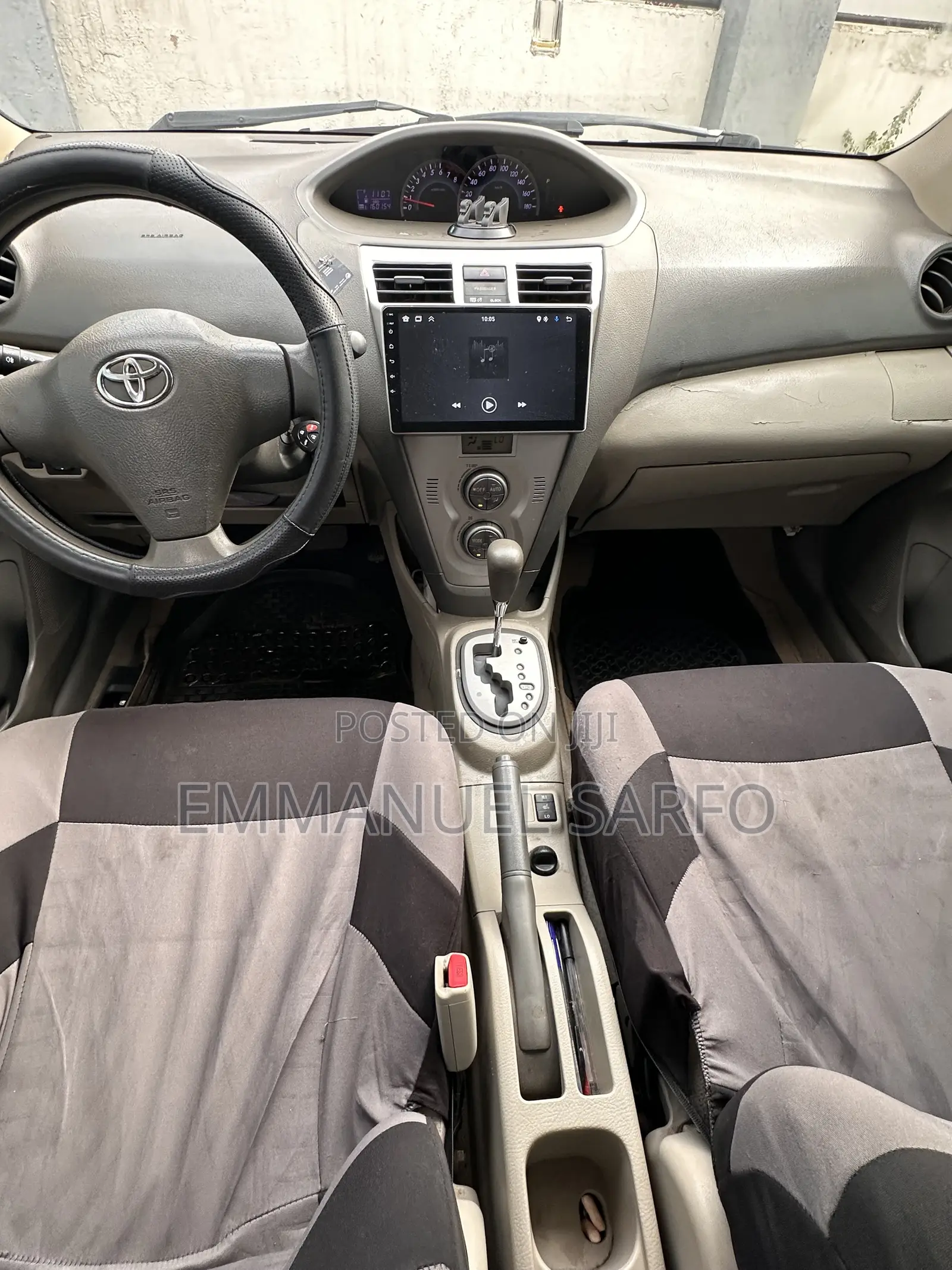 Toyota Yaris 2010 Gray