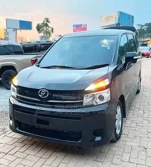 Toyota Voxy 2013 Black