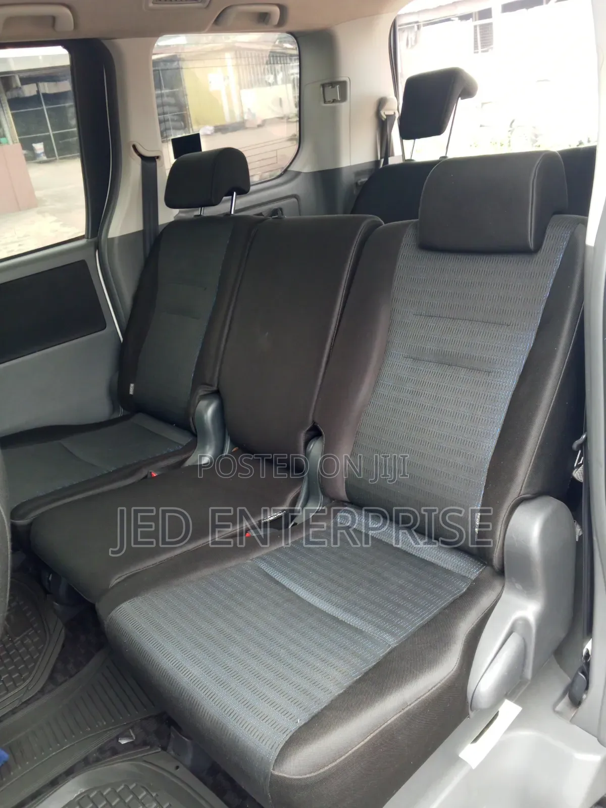 Toyota Voxy 2013 Black