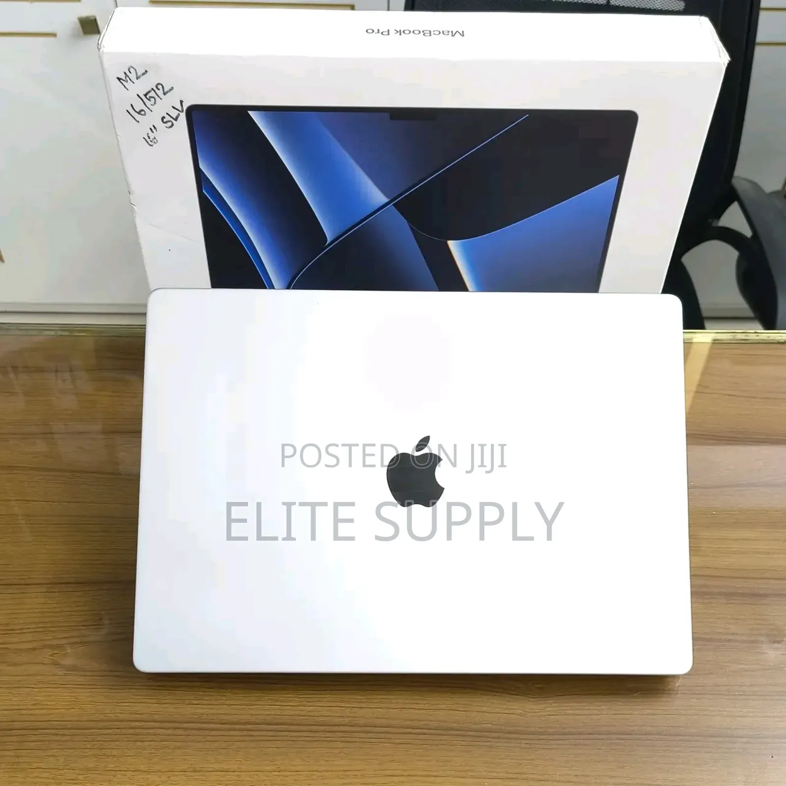 New Laptop Apple MacBook Pro 2023 M2 16GB Apple M2 SSD 512GB