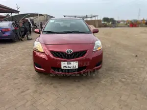 Toyota Yaris 2012 Red
