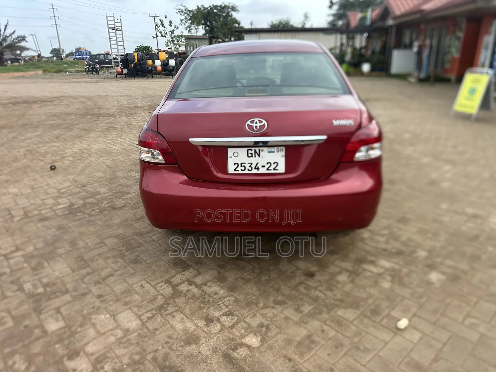 Toyota Yaris 2012 Red