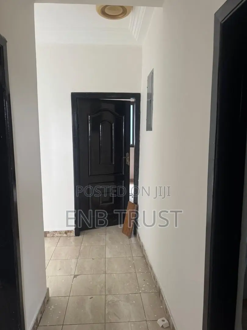 3bdrm Apartment in Dome, Parakuo Estate for rent