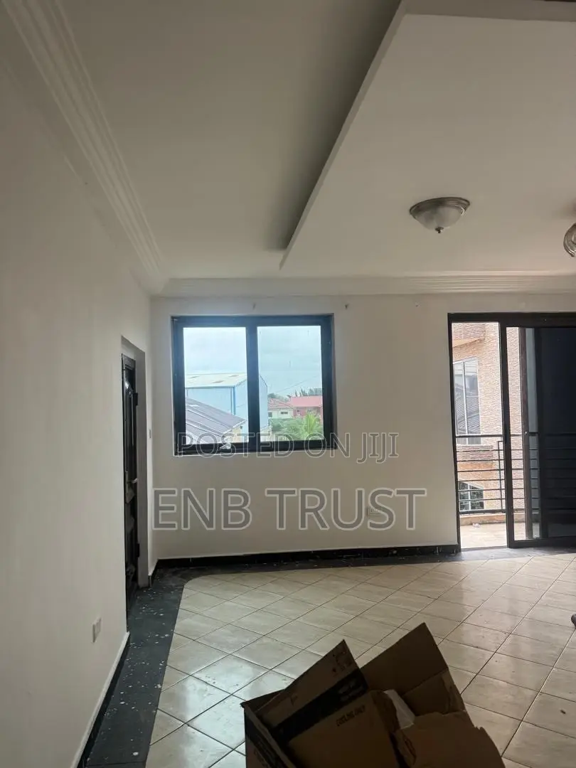 3bdrm Apartment in Dome, Parakuo Estate for rent