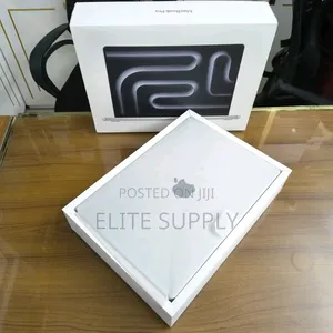 New Laptop Apple MacBook Pro 2024 M3 16GB Apple M3 SSD 512GB