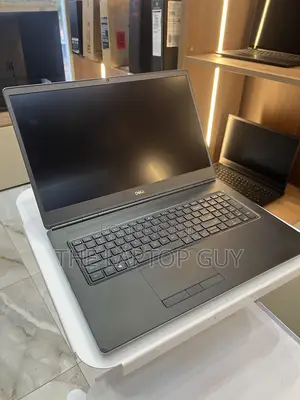 Laptop Dell Precision 7750 32GB Intel Core i7 SSD 512GB