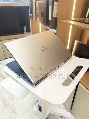 Laptop Dell Precision 7750 32GB Intel Core i7 SSD 512GB