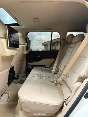 Toyota Land Cruiser 2024 White