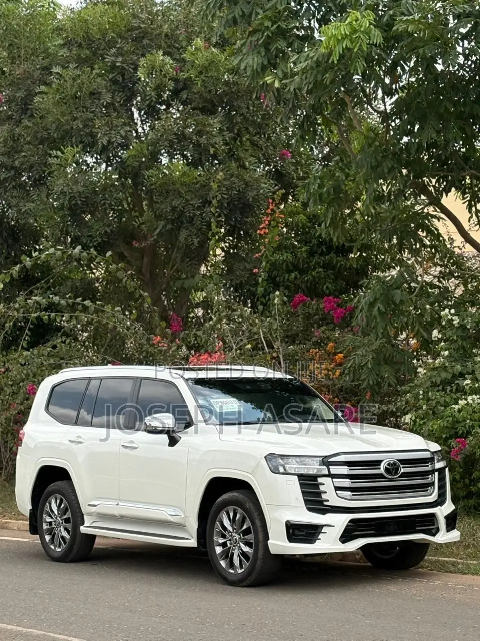 Toyota Land Cruiser 2024 White