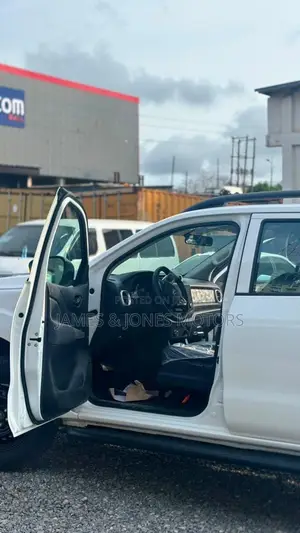 New Dongfeng Rich 6 2025 White