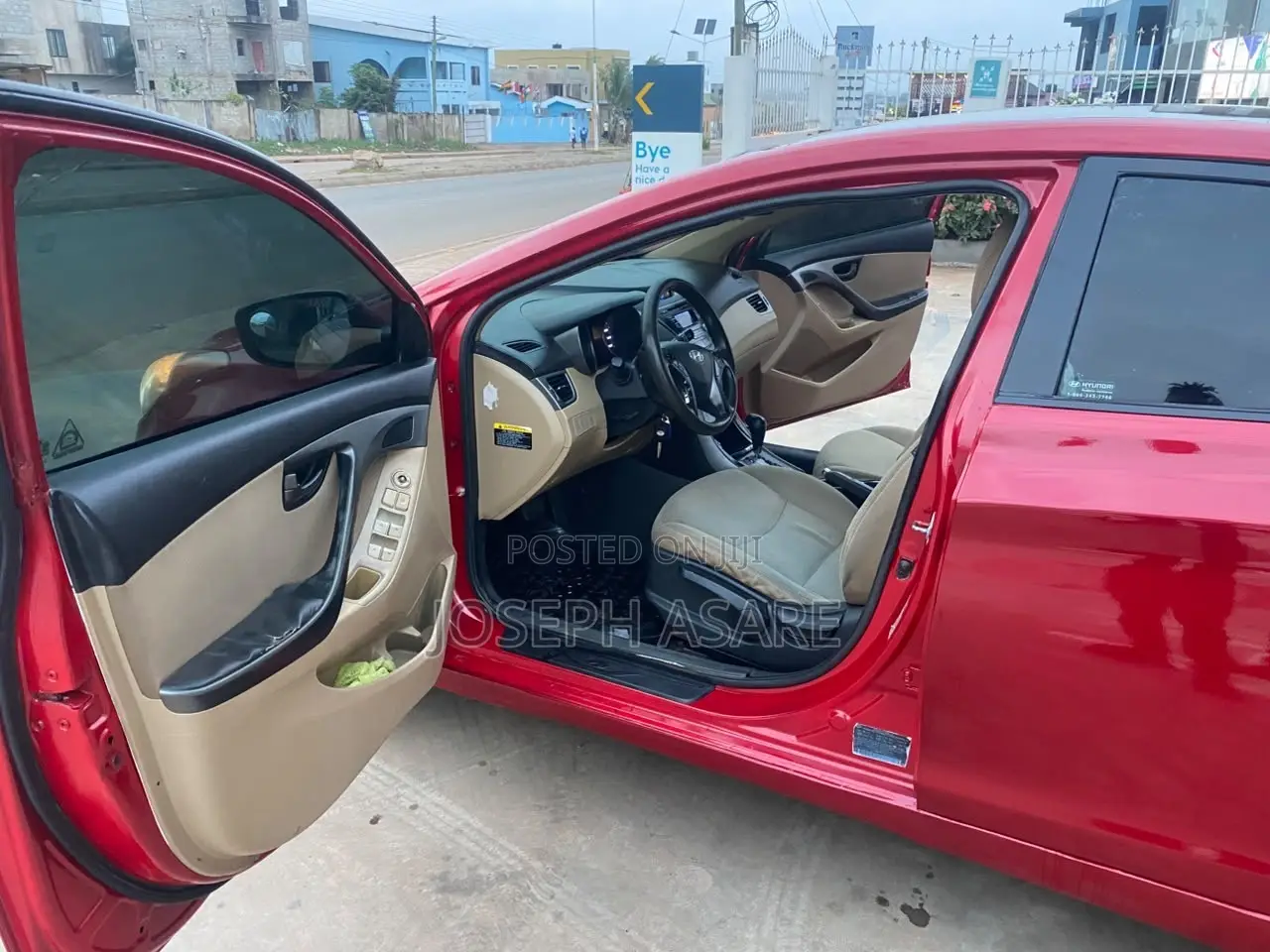 Hyundai Elantra 2014 Red