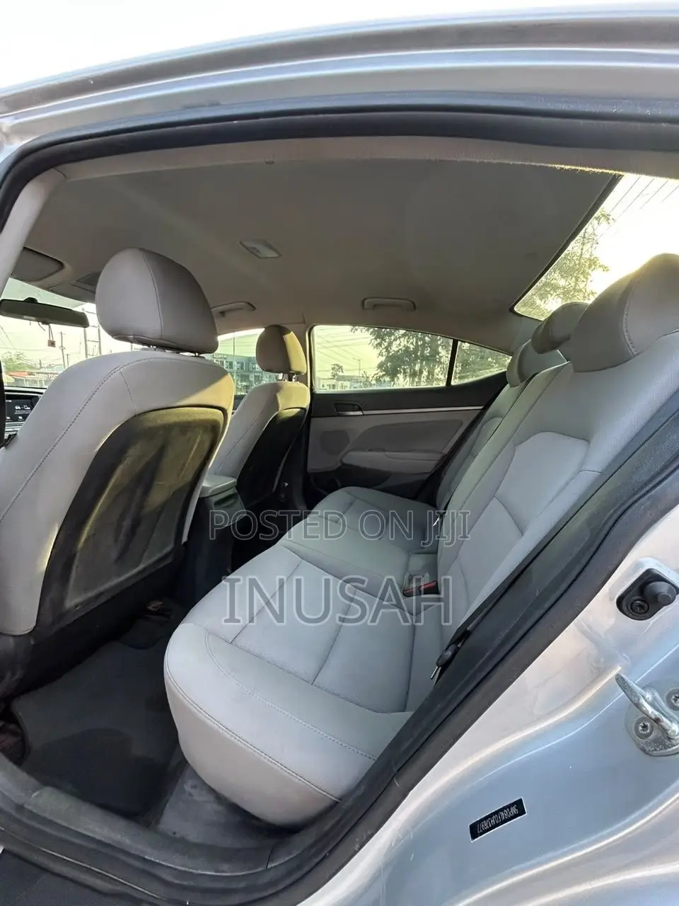 Hyundai Elantra SE Sedan FWD (1.8L 4cyl 6M) 2016 Gray