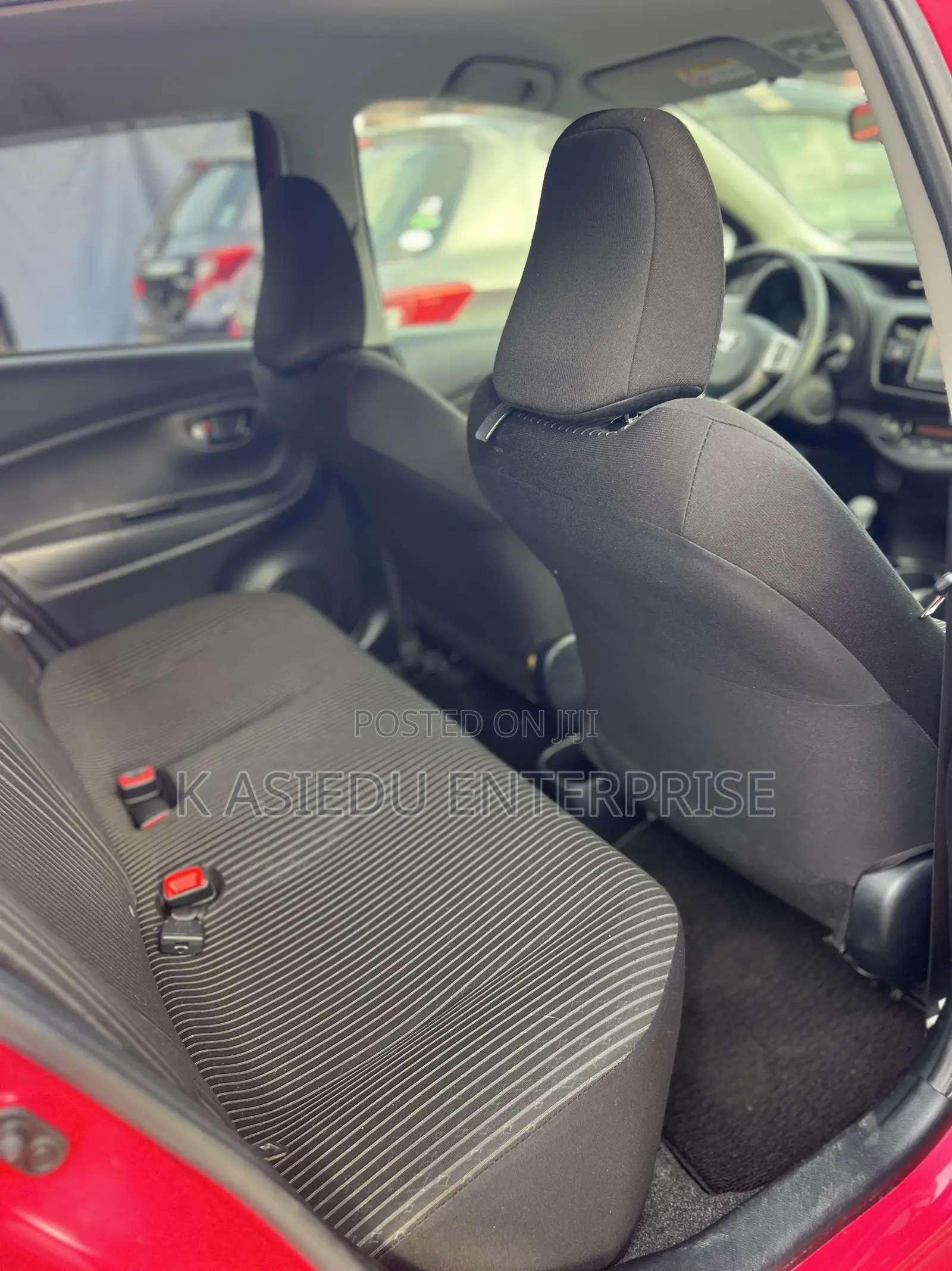 Toyota Vitz 1.3 AWD 3dr 2015 Pink