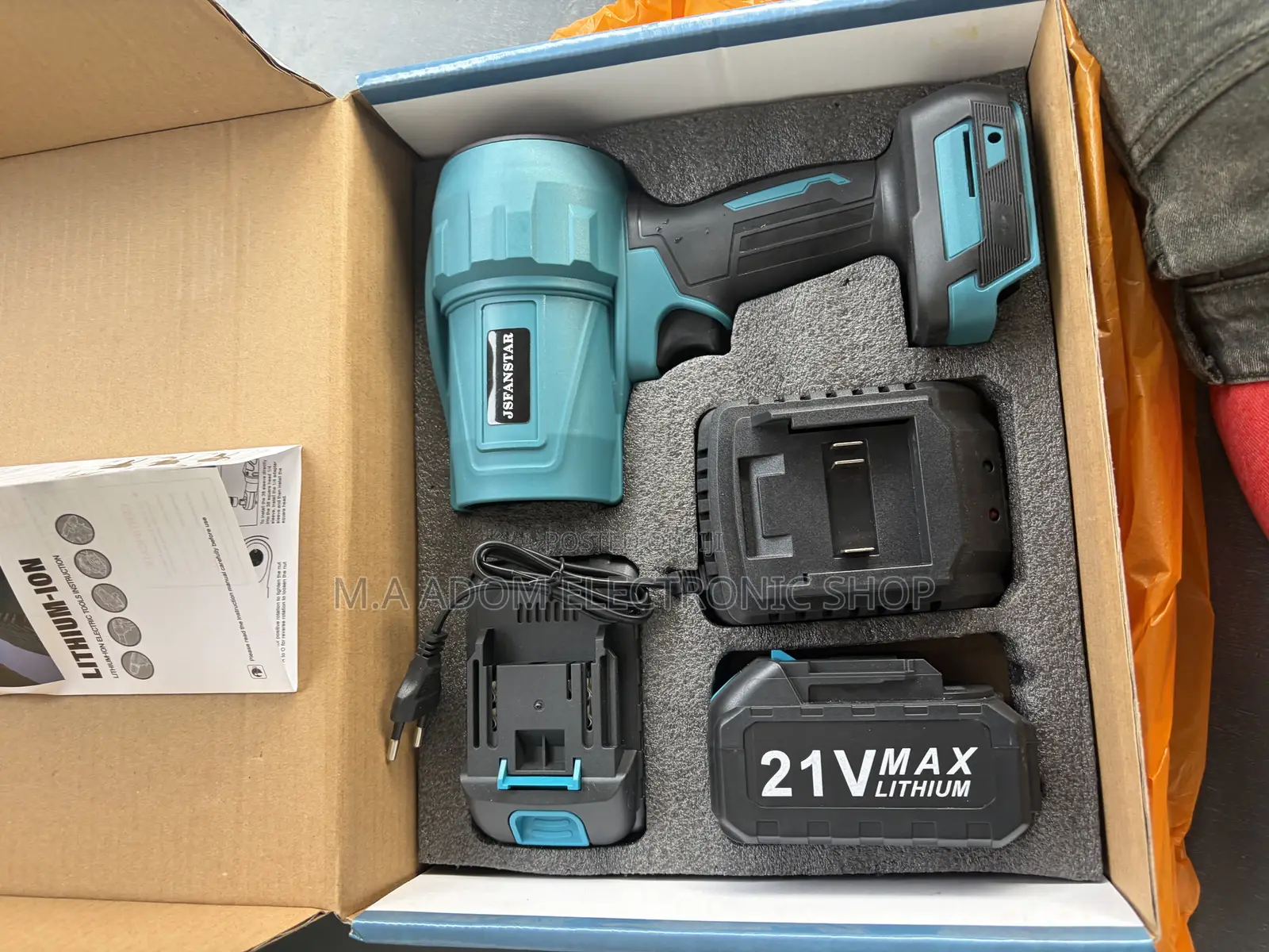 Portable Electric Blower With Two Rechargeable Battery a Charger